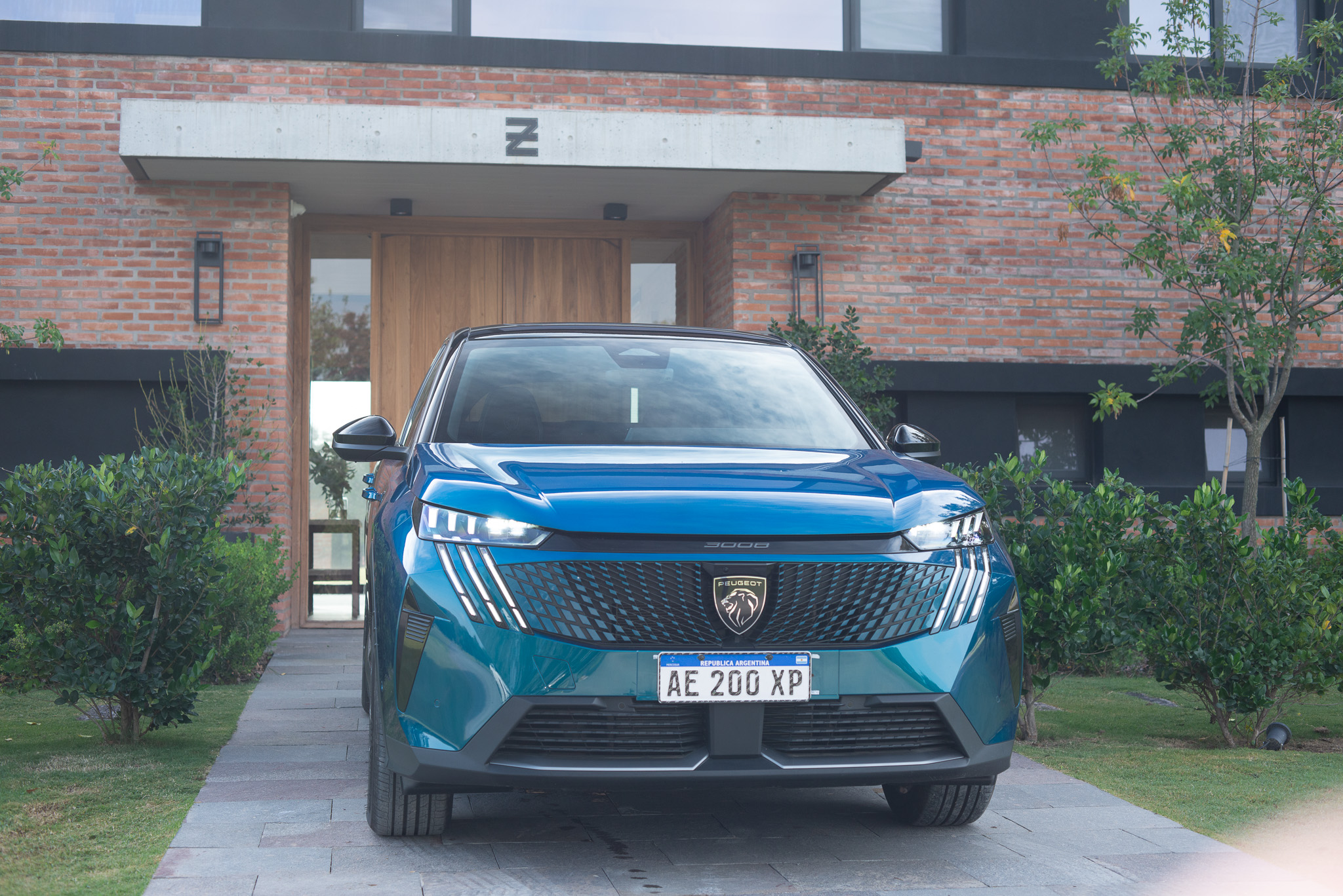Llegó el nuevo Peugeot 3008: así es la última generación del SUV francés que redefine confort y tecnología